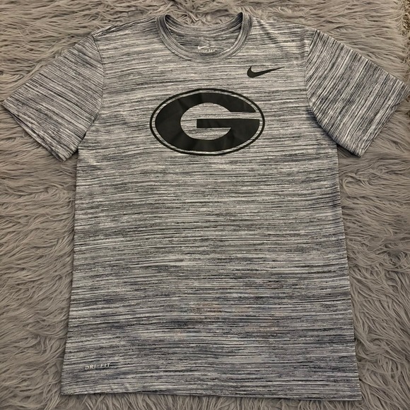 Nike Drifit Georgia Bulldogs Graphic Shirt Gray Athletic Game Day Men's Small - Picture 1 of 3